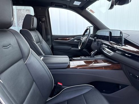 Certified 2021 Cadillac Escalade ESV Premium Luxury image 22