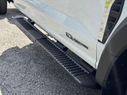 New 2026 Ford F550 4x4 Crew Cab image 32