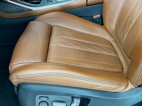 Certified 2025 BMW X7 xDrive40i w/ Executive Package image 20