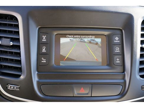 Used 2016 Chrysler 200 Limited image 27