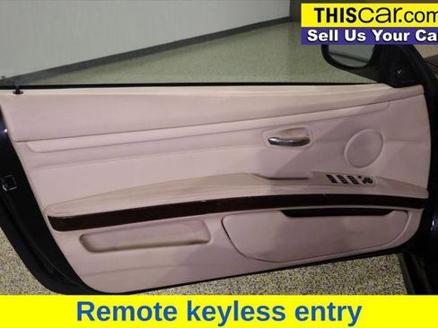 Used 2011 BMW 335i Convertible image 25