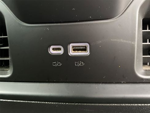 Used 2023 Chevrolet Silverado 1500 LT Trail Boss w/ Protection Package image 12