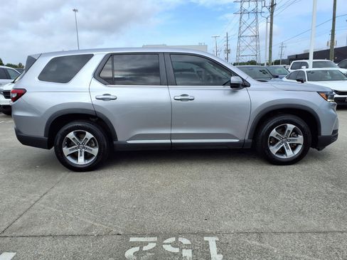 Used 2024 Honda Pilot EX-L image 26