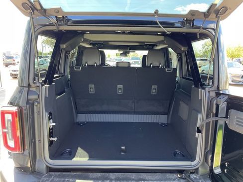 New 2026 Ford Bronco Outer Banks AWD/4WD image 13