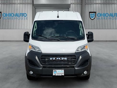 Used 2025 RAM ProMaster 2500 w/ Convenience Group FWD image 2