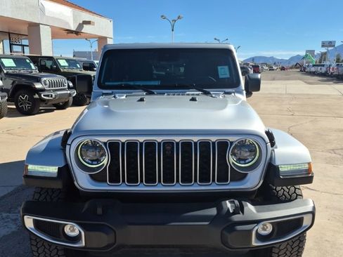 Used 2024 Jeep Wrangler Sahara w/ Technology Group image 2