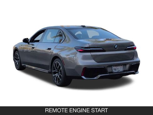 Used 2025 BMW 740i RWD image 7