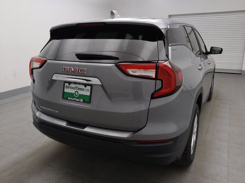 Used 2024 GMC Terrain SLE FWD image 7