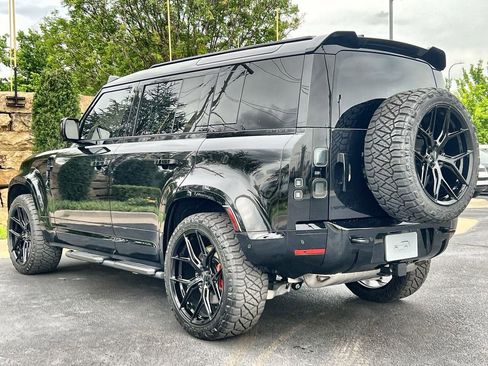 New 2026 Land Rover Defender 110 X AWD/4WD image 3