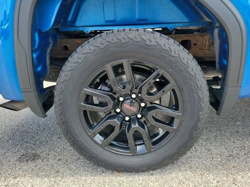 Used 2023 GMC Sierra 1500 Elevation AWD/4WD image 5