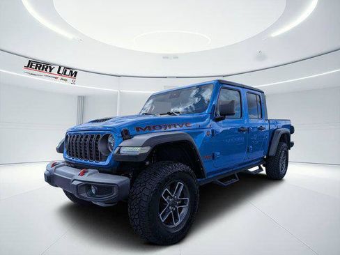 Certified 2024 Jeep Gladiator Mojave AWD/4WD image 7