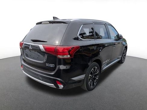 Used 2018 Mitsubishi Outlander 4WD Plug-In Hybrid image 5