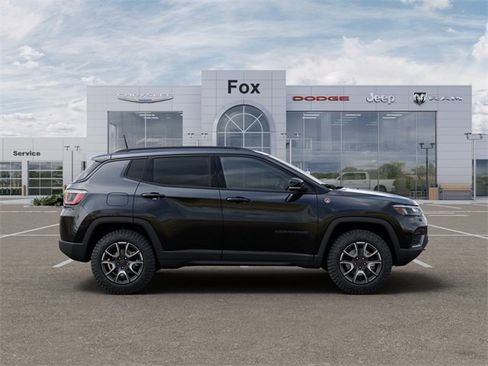 New 2026 Jeep Compass Trailhawk image 21