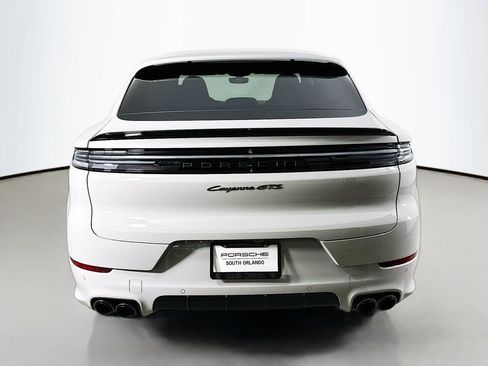 New 2026 Porsche Cayenne GTS image 10