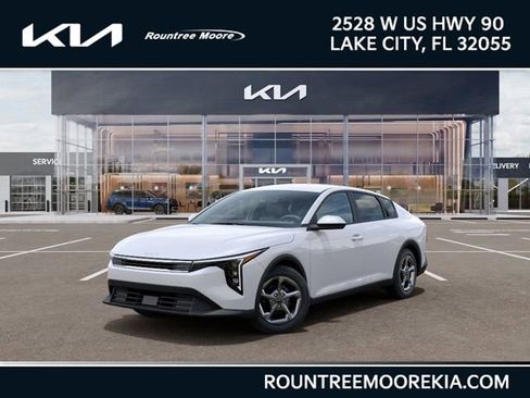 New 2026 Kia K4 FWD image 1