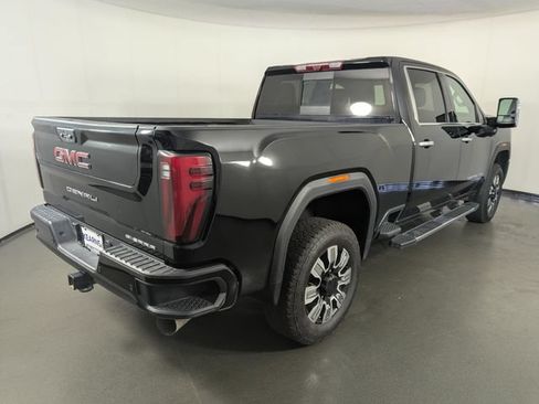 Used 2025 GMC Sierra 3500 Denali w/ Denali Reserve Package AWD/4WD image 7