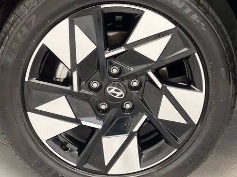 Used 2025 Hyundai Kona SEL FWD image 57