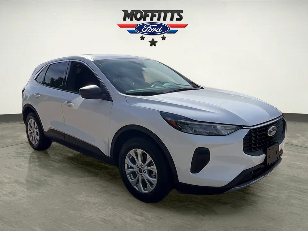 Used 2023 Ford Escape Active AWD/4WD image 7