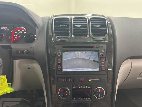 Used 2012 GMC Acadia Denali image 44
