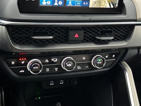 Used 2025 Acura ADX A-Spec image 20