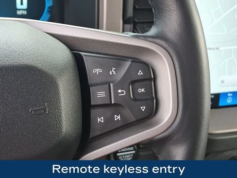 Used 2025 Ford Bronco Outer Banks AWD/4WD image 8