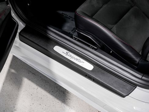 Used 2022 Porsche 718 Boxster Spyder image 21