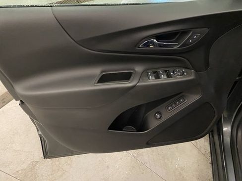 Used 2021 Chevrolet Equinox LT AWD/4WD image 24