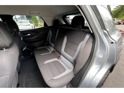 Used 2025 Chevrolet TrailBlazer LT FWD image 25