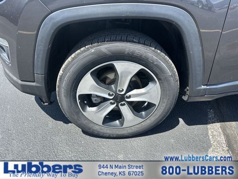 Used 2021 Jeep Compass Latitude AWD/4WD image 10