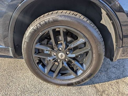 Used 2024 Dodge Durango GT image 13