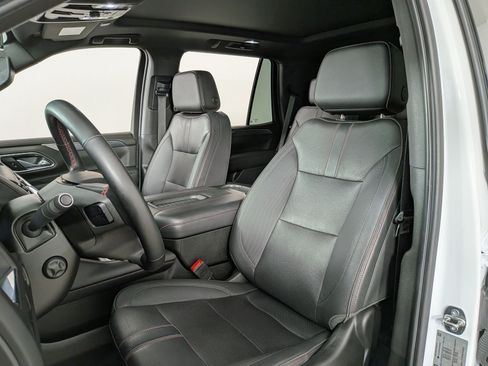 Used 2023 Chevrolet Tahoe RST w/ Luxury Package AWD/4WD image 5