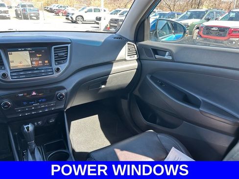 Used 2016 Hyundai Tucson Limited FWD image 11
