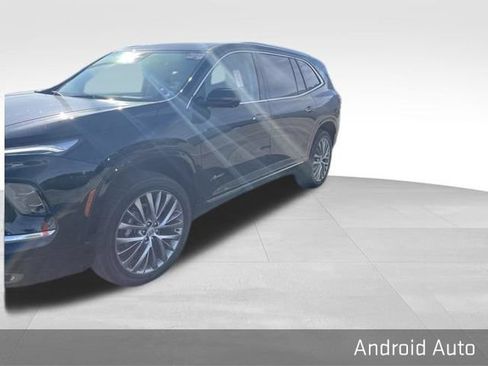 Used 2026 Buick Enclave Avenir w/ Super Cruise Package FWD image 3