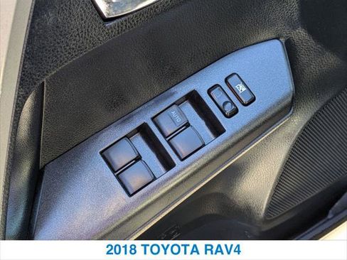 Used 2018 Toyota RAV4 XLE image 13