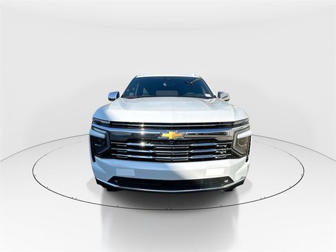 New 2026 Chevrolet Suburban Premier image 3