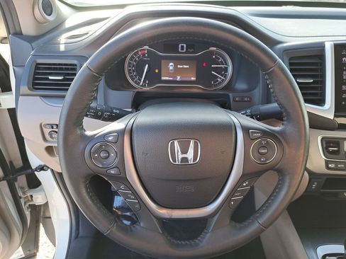 Used 2018 Honda Ridgeline RTL-T image 17