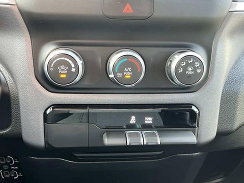 Certified 2022 RAM 1500 Big Horn image 17