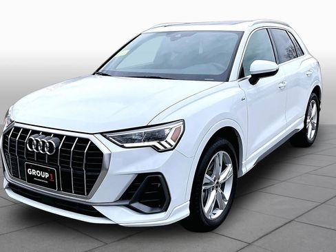 Used 2024 Audi Q3 2.0T Premium AWD/4WD image 2