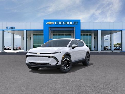 New 2026 Chevrolet Equinox EV LT image 14