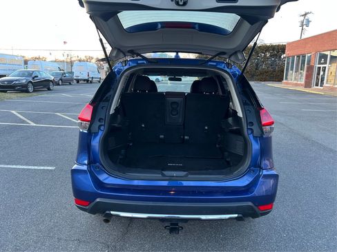 Used 2018 Nissan Rogue S image 16