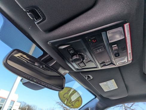 Certified 2023 Toyota Tacoma TRD Off-Road w/ TRD Premium Off Road Package image 19