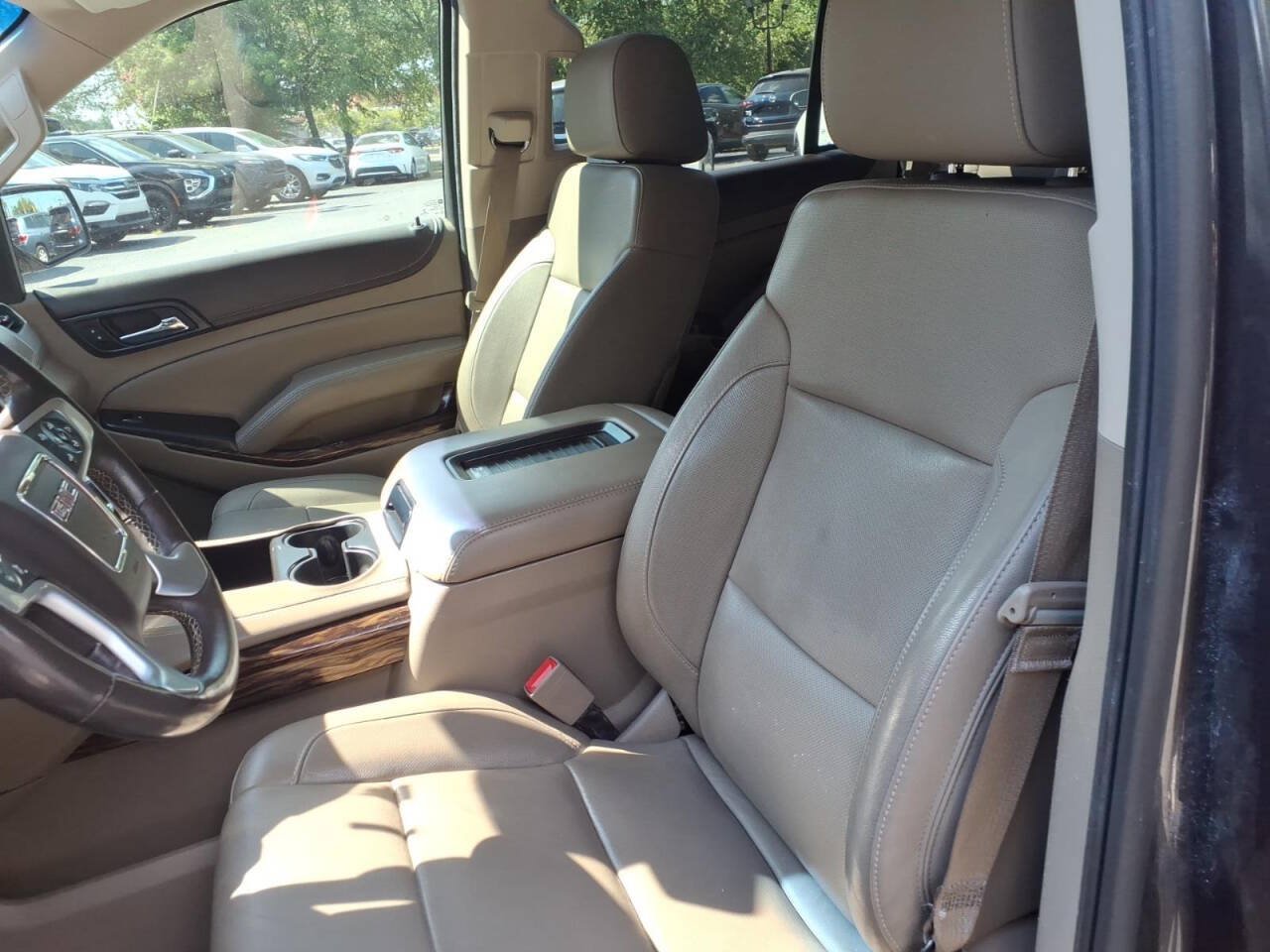 Used 2016 GMC Yukon SLT w/ Open Road Package AWD/4WD image 20