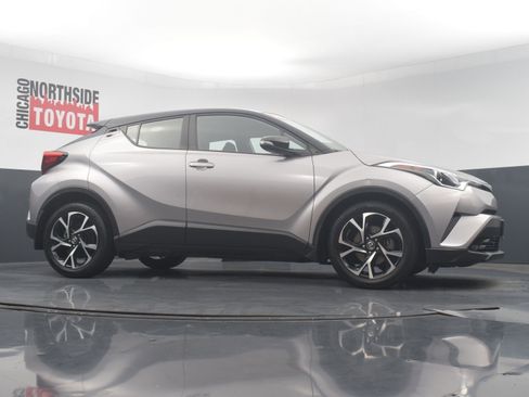 Used 2019 Toyota C-HR XLE image 27