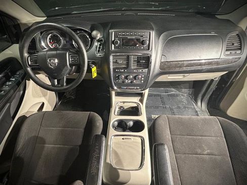 Used 2012 Dodge Grand Caravan SXT image 11