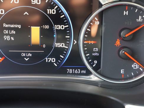 Used 2023 Chevrolet Traverse High Country AWD/4WD image 39