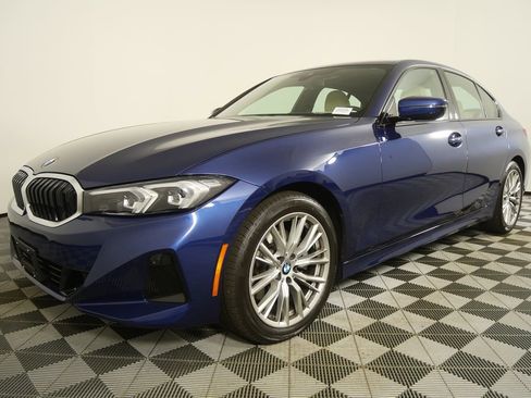 Certified 2023 BMW 330i Sedan w/ Premium Package image 8