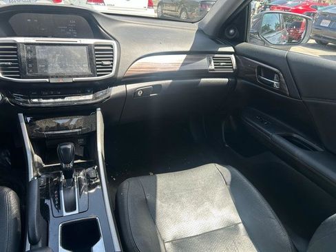 Used 2017 Honda Accord EX-L image 13