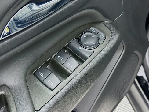 Used 2023 Chevrolet Equinox LT FWD image 23