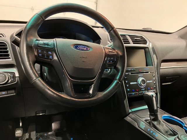 Used 2016 Ford Explorer Limited w/ Equipment Group 301A AWD/4WD image 60