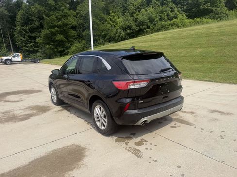 Used 2022 Ford Escape SE w/ Cold Weather Package FWD image 10